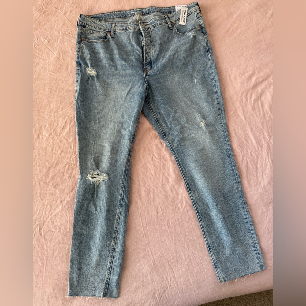 NWT Old Navy women’s plus skinny extra high waist Distressed denim Jeans